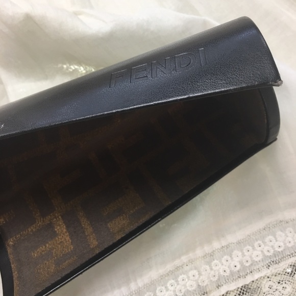 Fendi eyeglass case - Picture 2 of 4